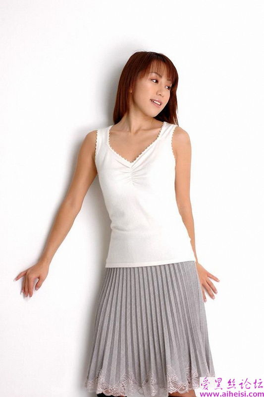 俊俏阳光的小美女