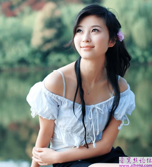 俏媚娇女
