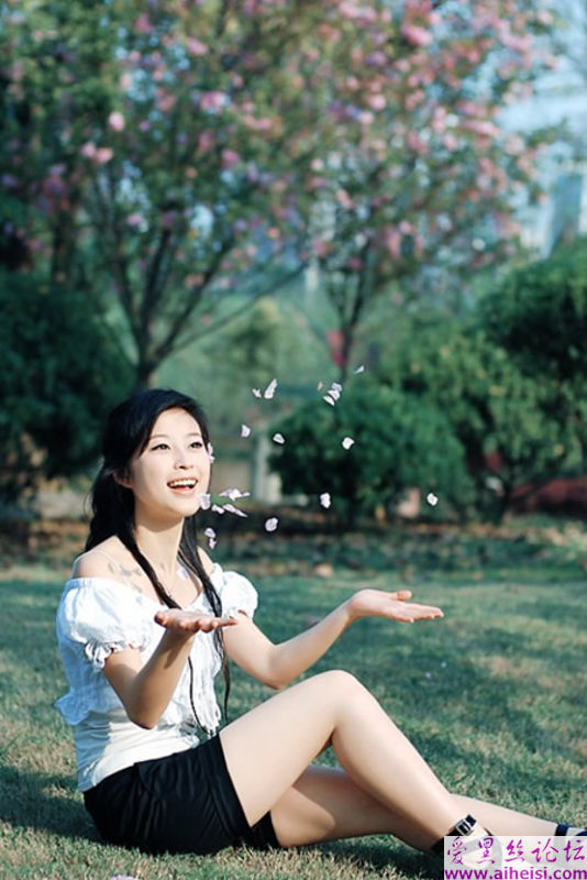 俏媚娇女