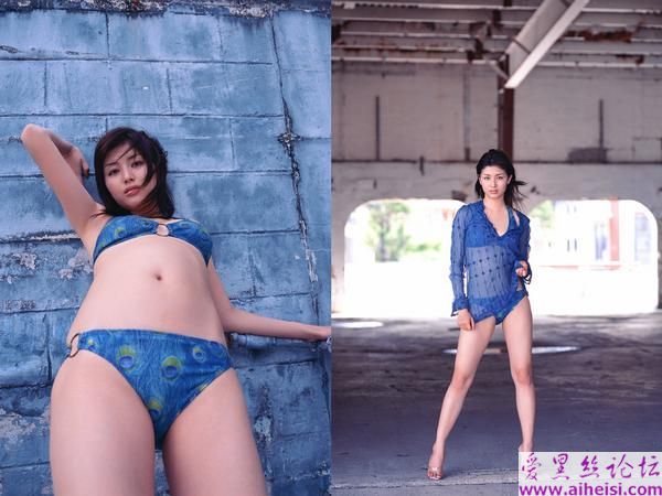 充满野性的美女