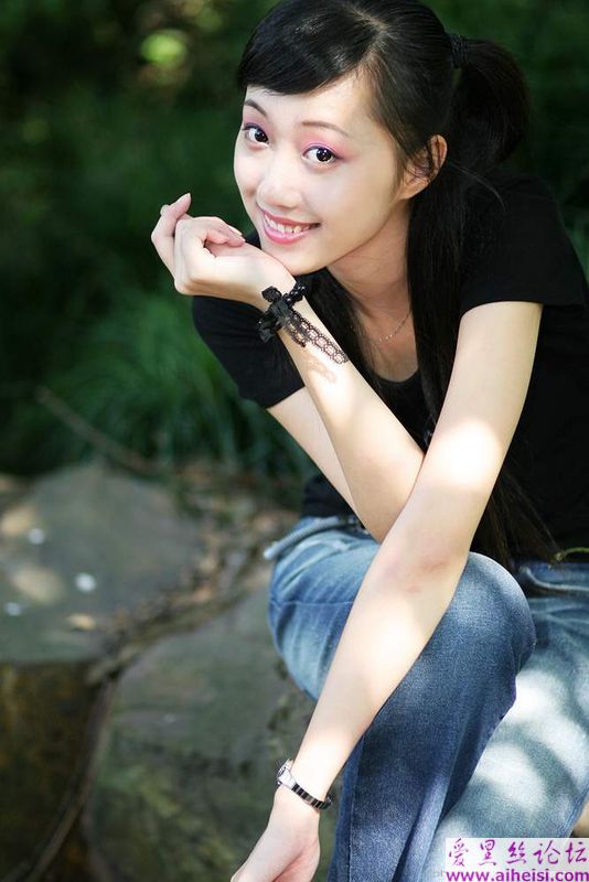 典雅水嫩的江南美女