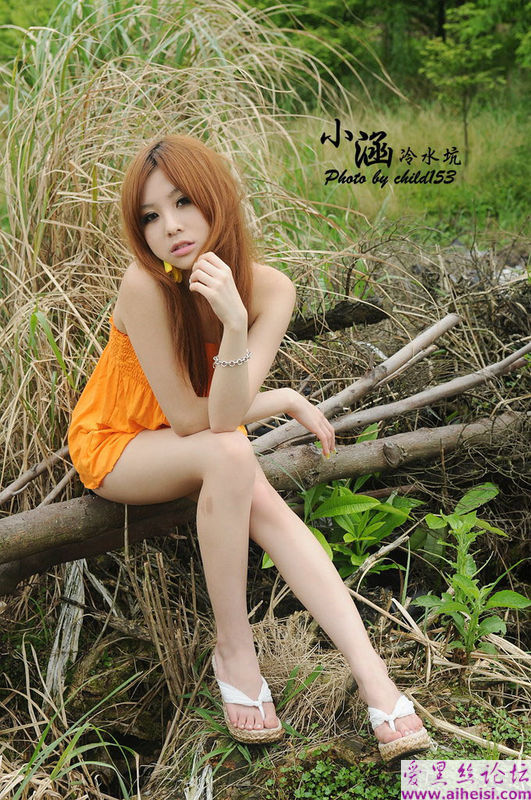 冰清玉洁的小涵怡人写真组图