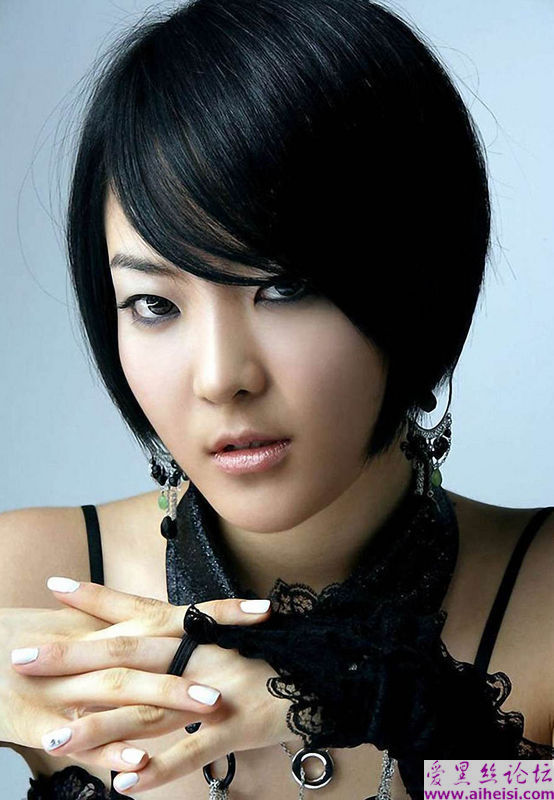 冷艳的美女