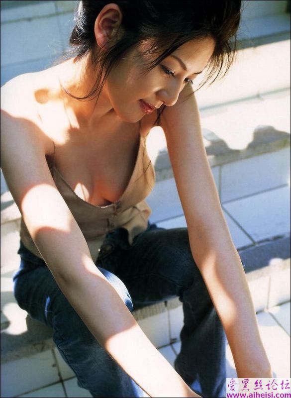 出水的性感日女原史奈