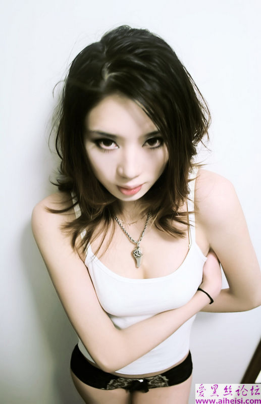 卫生间美女秀