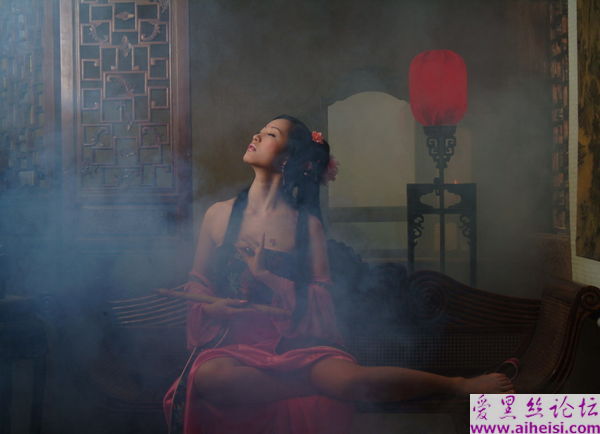 古典华贵人见人爱的才女