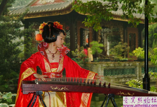 古典华贵人见人爱的才女