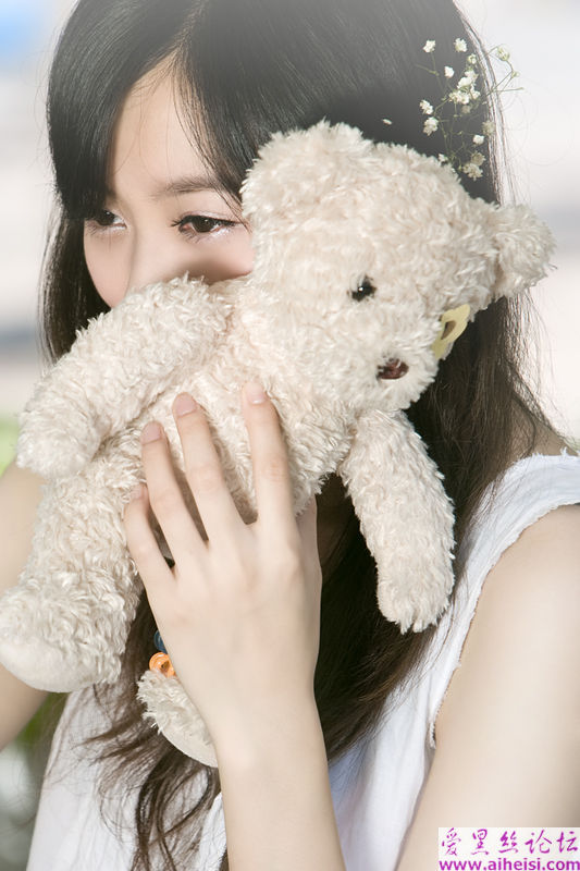 可爱甜美的少女