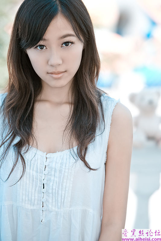 可爱甜美的少女