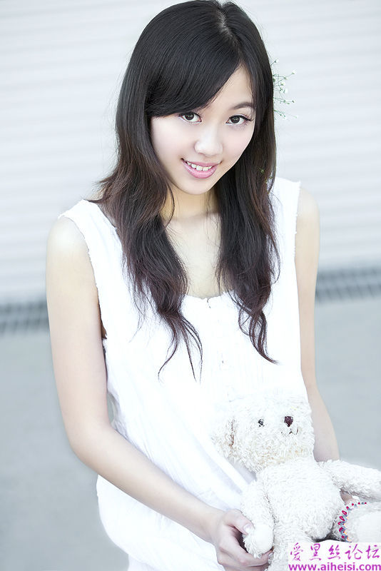 可爱甜美的少女