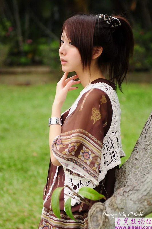可爱的大眼妹妹
