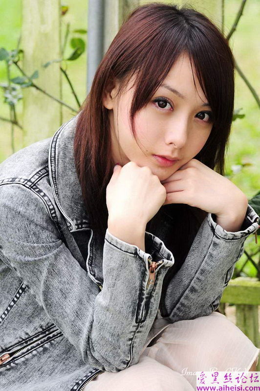可爱的大眼妹妹