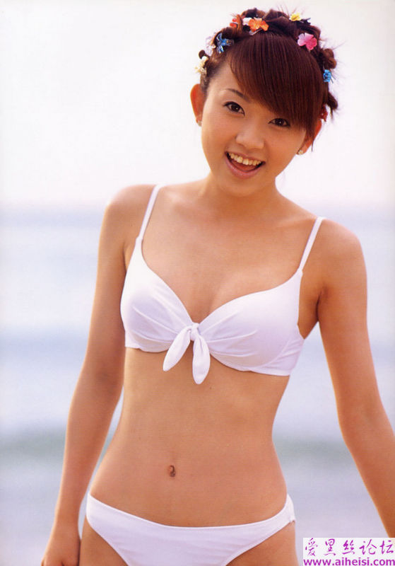 可爱的美女岡部玲子
