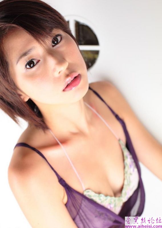 含情脉脉又性感袭人