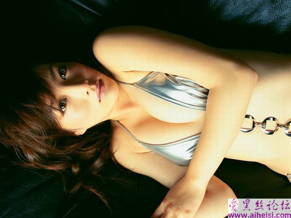 含苞欲放弄人醉