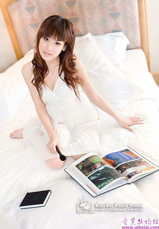 含苞欲放清纯秀美的少女