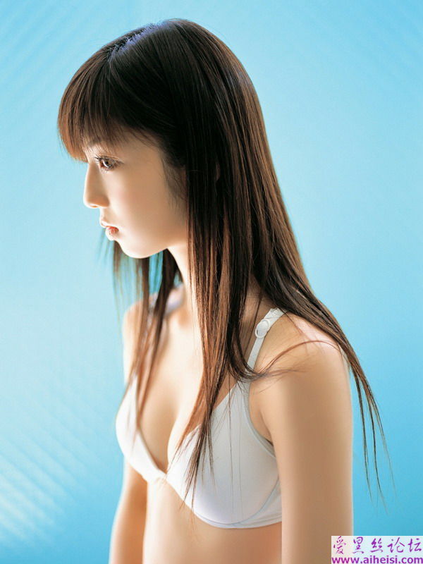 响当当的美女小仓优子