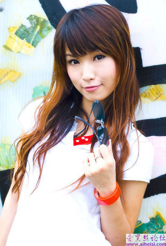 四川大学校园里的清纯美女