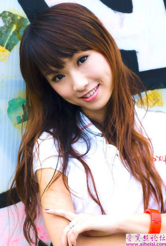四川大学校园里的清纯美女