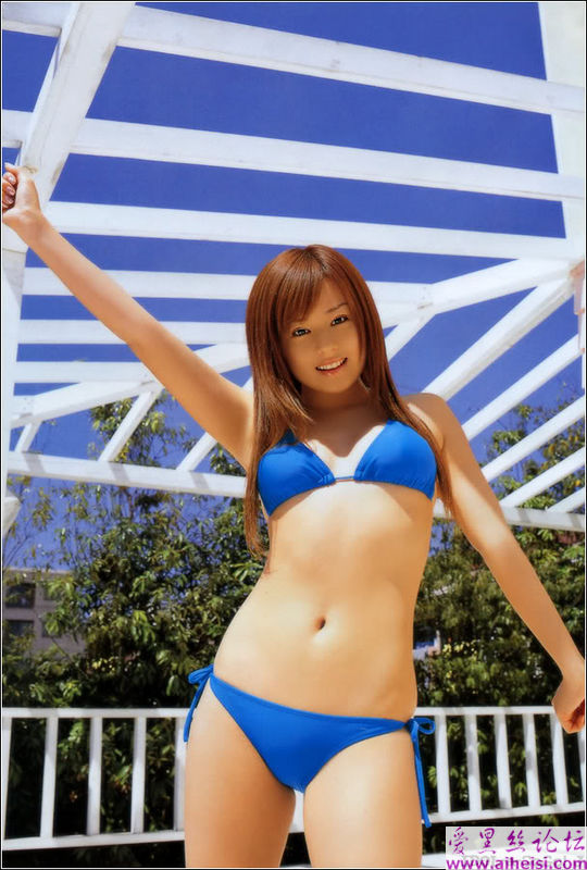 夏川纯大胆写真，不看后悔终生！