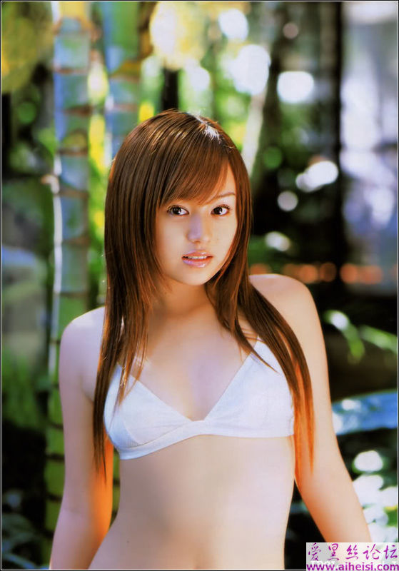夏川纯大胆写真，不看后悔终生！