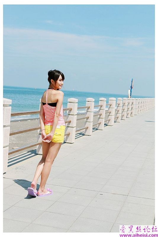 夏日美女无尽的春色和情欲