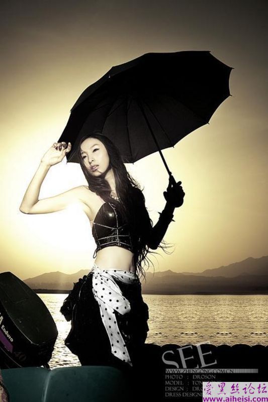 夕阳下的纯美少女