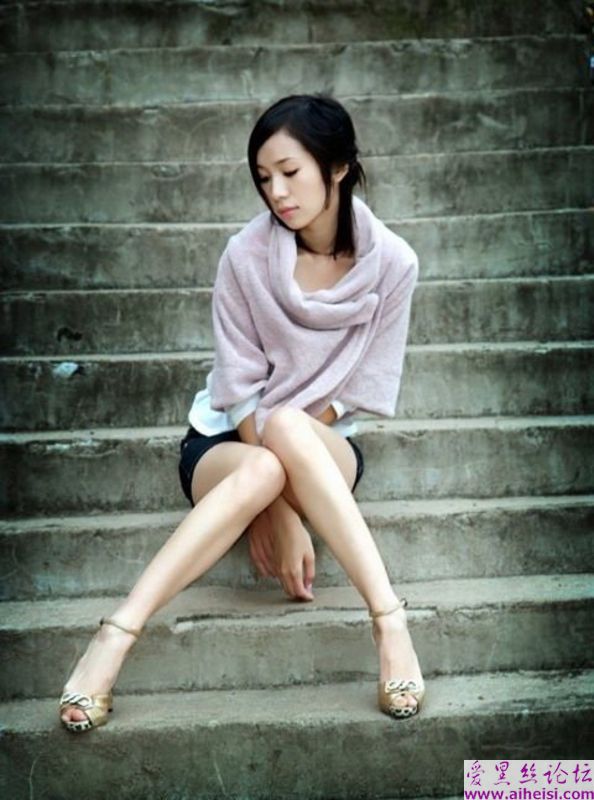 多情的苗条少女