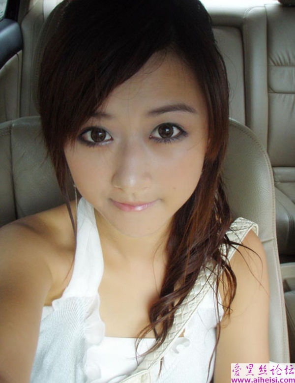 大学校园里的妩媚女生