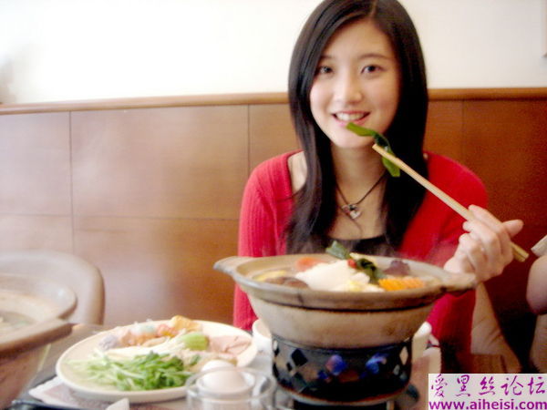 天生丽质气质优雅的美女
