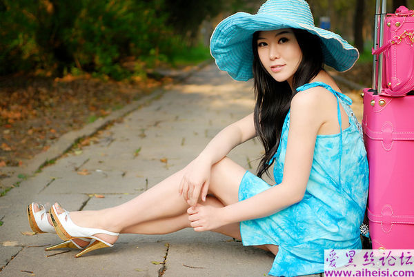 天生丽质的大连少女