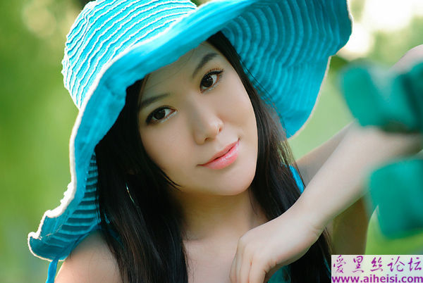 天生丽质的大连少女