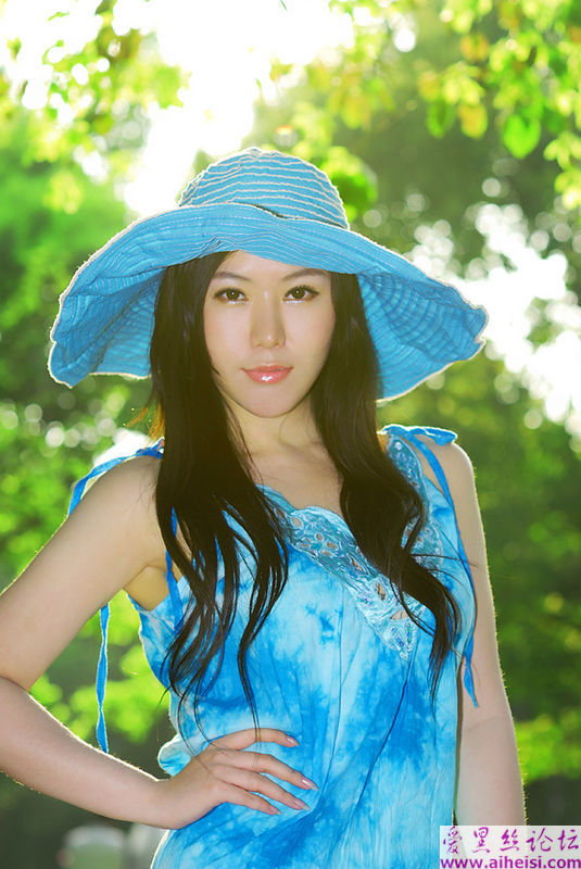 天生丽质的大连少女