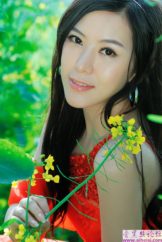 天生丽质的大连少女