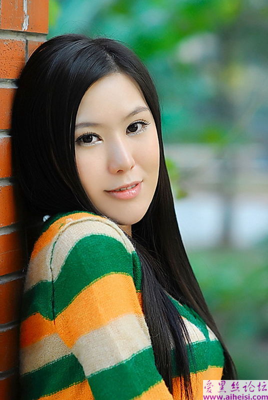 天生丽质的大连少女