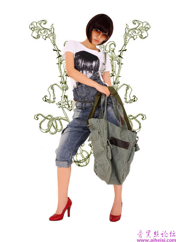 夸张的美女行为服装展示图