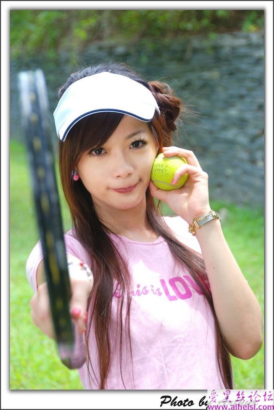 妩媚年轻的MM