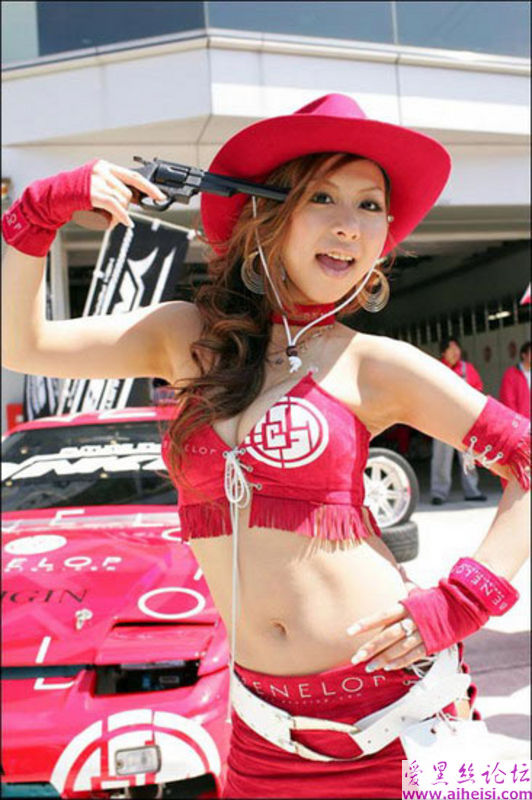 妹妹,小心走火哦!