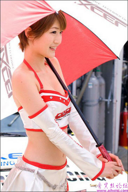 妹妹,小心走火哦!