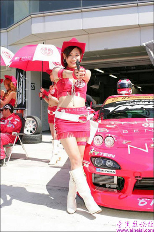 妹妹,小心走火哦!