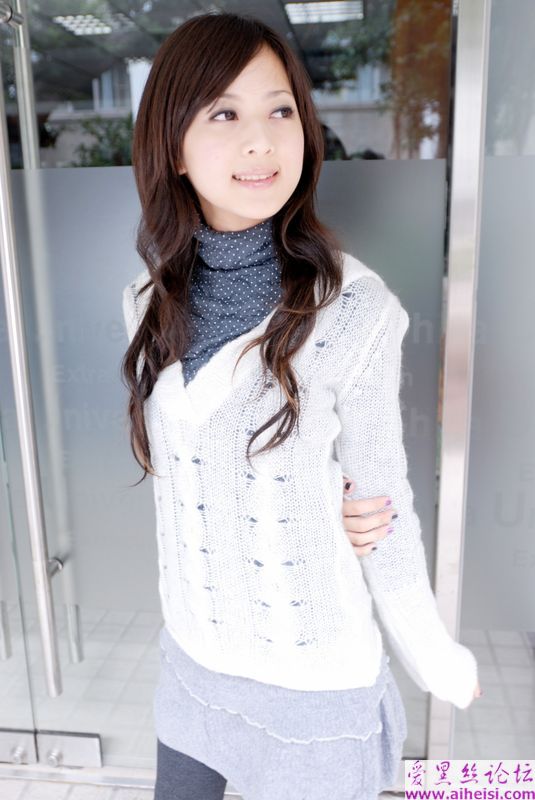妹妹微笑很迷人