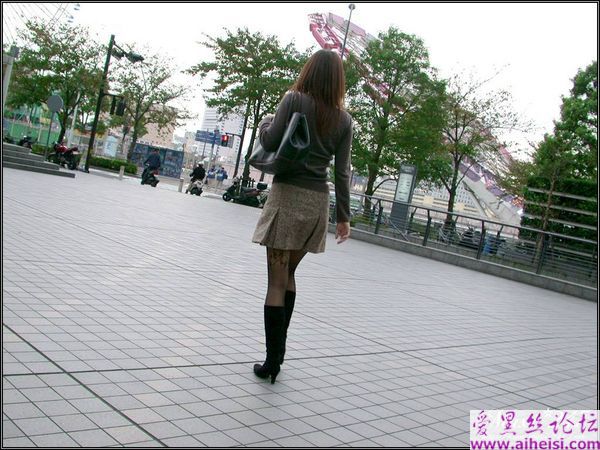 妹妹穿的太催情啦!