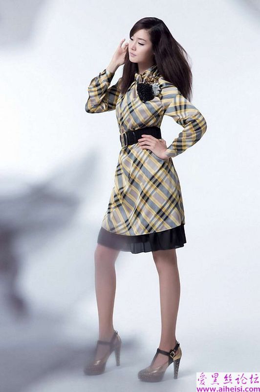 委婉动人的服装模特