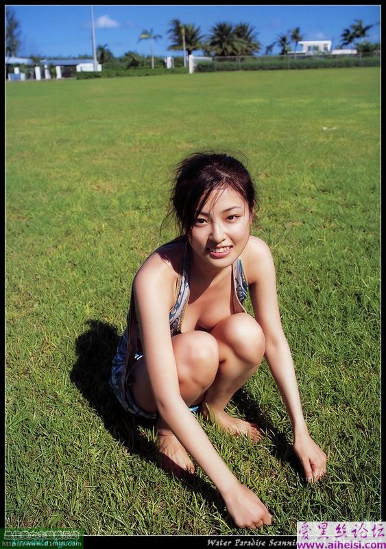 娇俏美少女诱人双峰