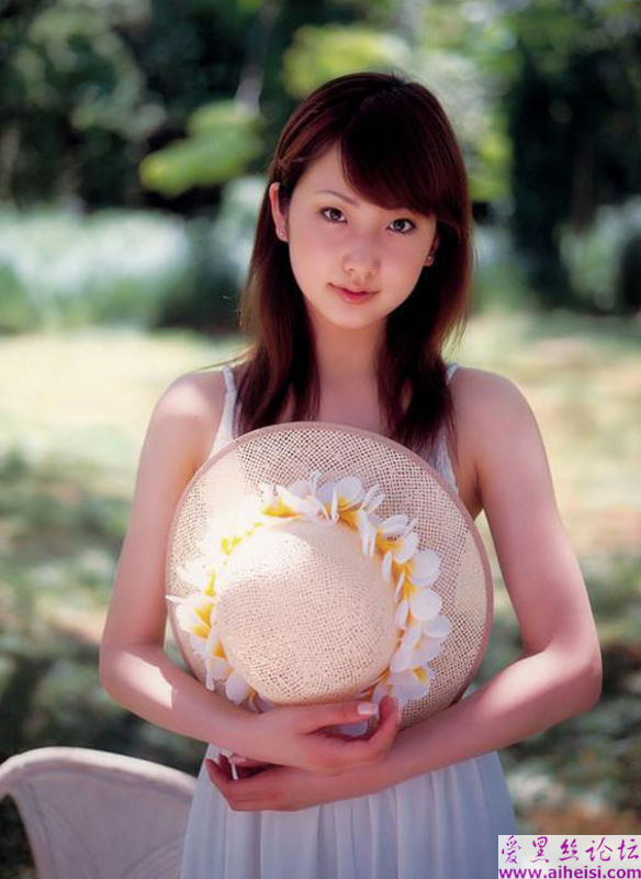 婷婷玉立的可爱小女生生活写真