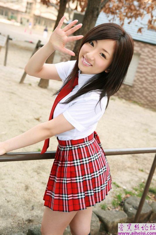 学生妹妹校服红裙写真