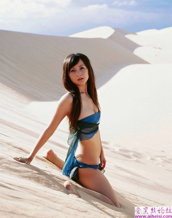 安静甜美的MM