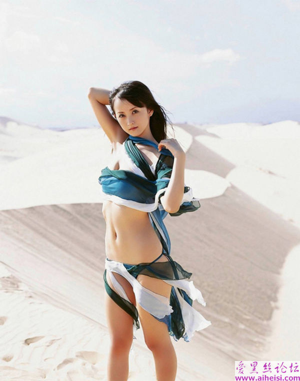 安静甜美的MM