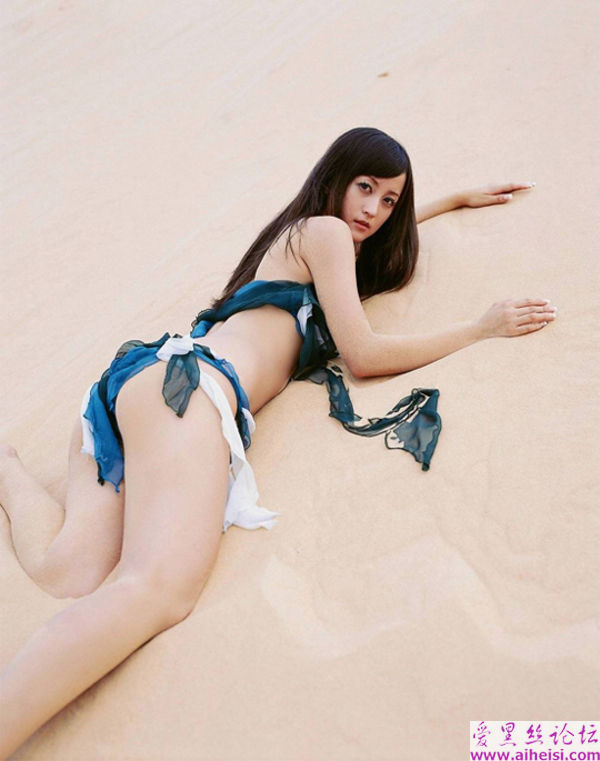 安静甜美的MM
