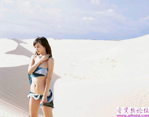 安静甜美的MM
